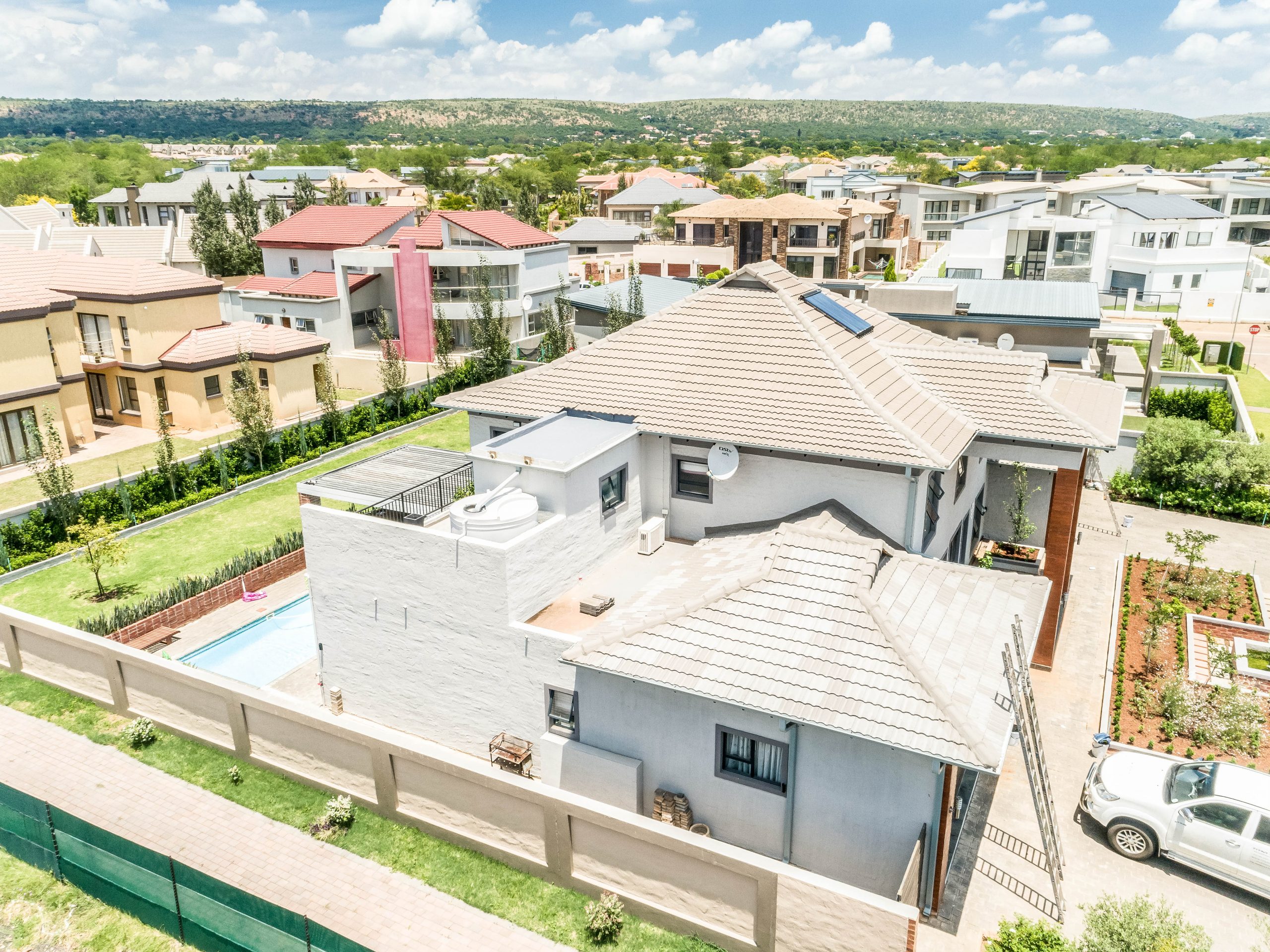 Roof repair contractors Centurion